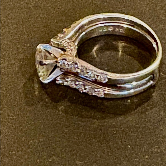 Women’s Wedding Band Set - Picture 11 of 13